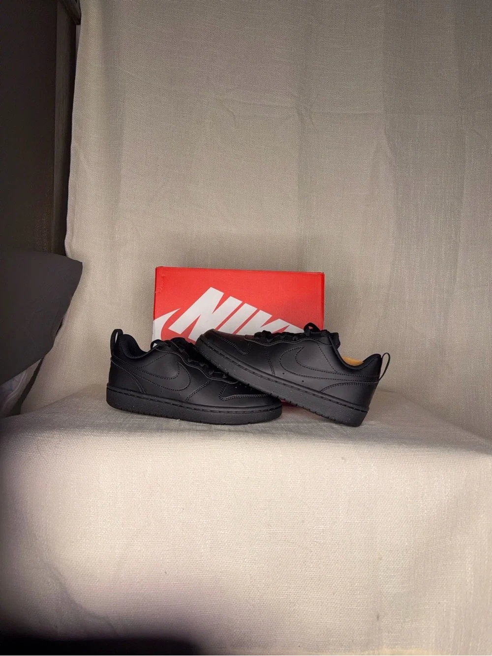Nike Triple Black Court Borough Low